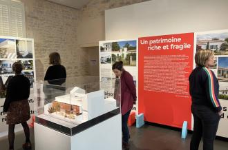 Visite de l'exposition "Maisons des bords de mer"_Saint-Pierre-d'Oléron