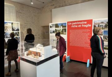 Visite de l'exposition "Maisons des bords de mer"_Saint-Pierre-d'Oléron