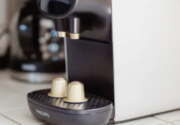 café